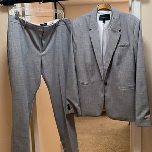Banana Republic suit